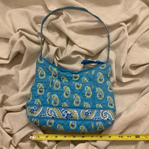 Adorable Vera Bradley Purse! - Picture 2 of 5